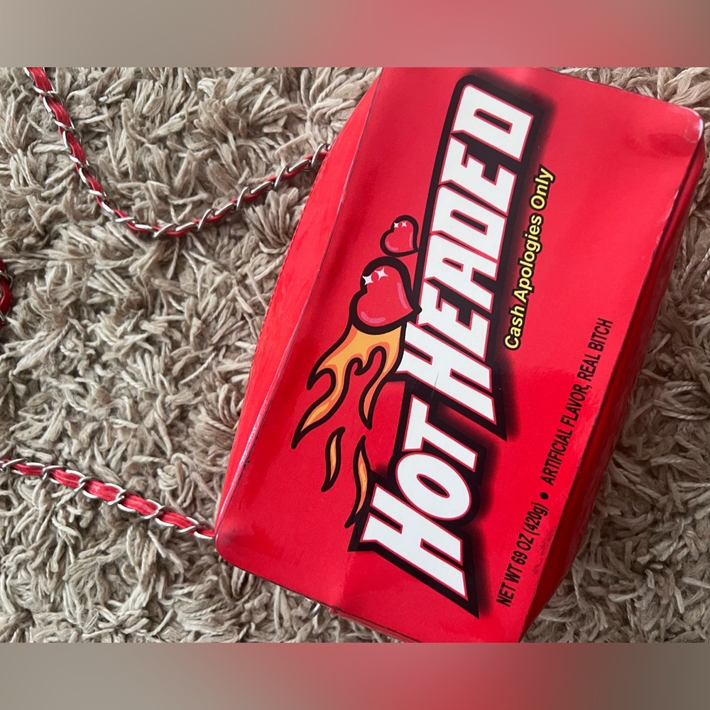 Red crossbody bag from Dollskill - Picture 2 of 6